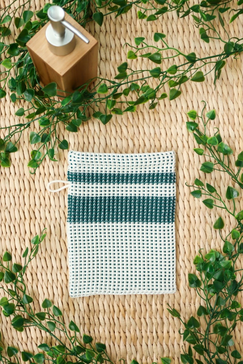 Gant de toilette nid d'abeille 21 x 15 cm – Image 5